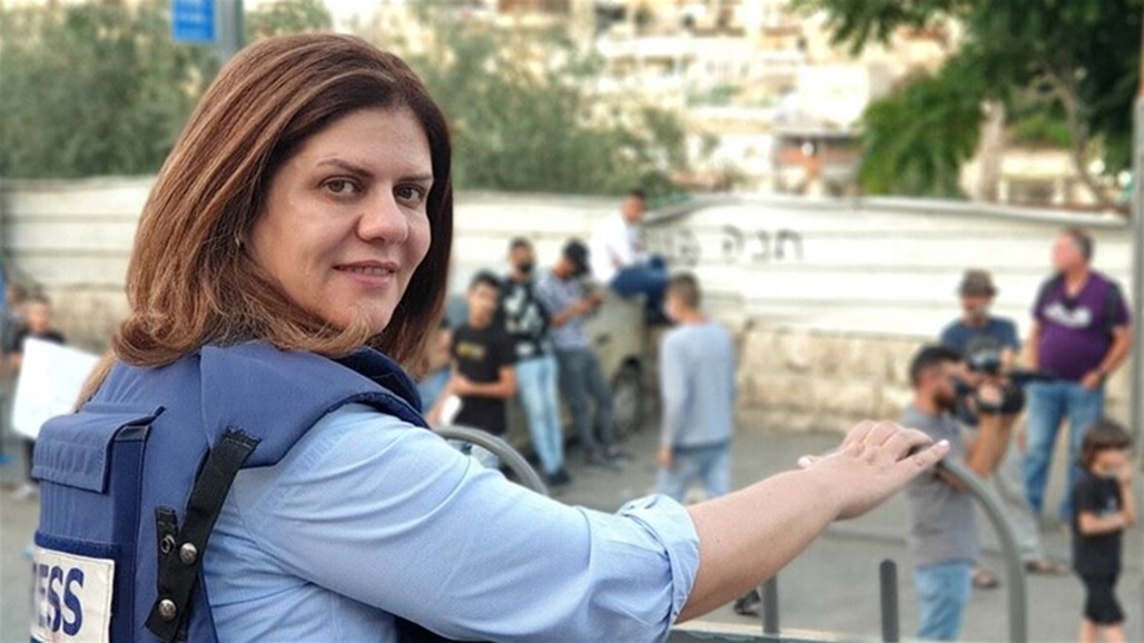 الجيش الإسرائيلي يهاجم موكب تشييع جثمان الصحفية "شيرين أبو عاقلة" (فيديو) 
