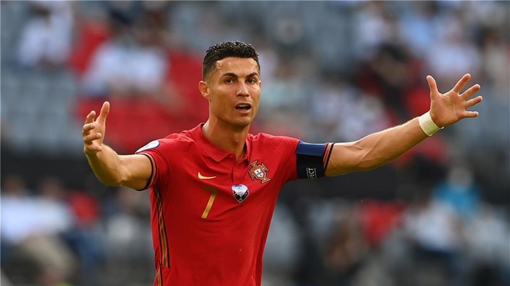 رونالدو على دكة البدلاء في مواجهة اسبانيا