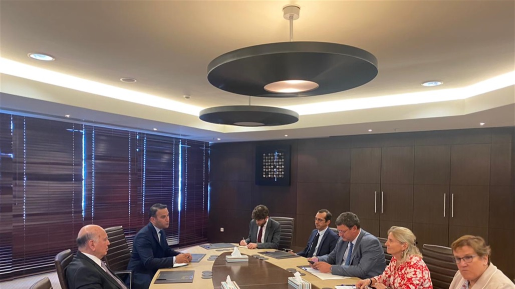 العراق وفرنسا يبحثان مشكلات المناخ وخطط الإصلاح الاقتصادي