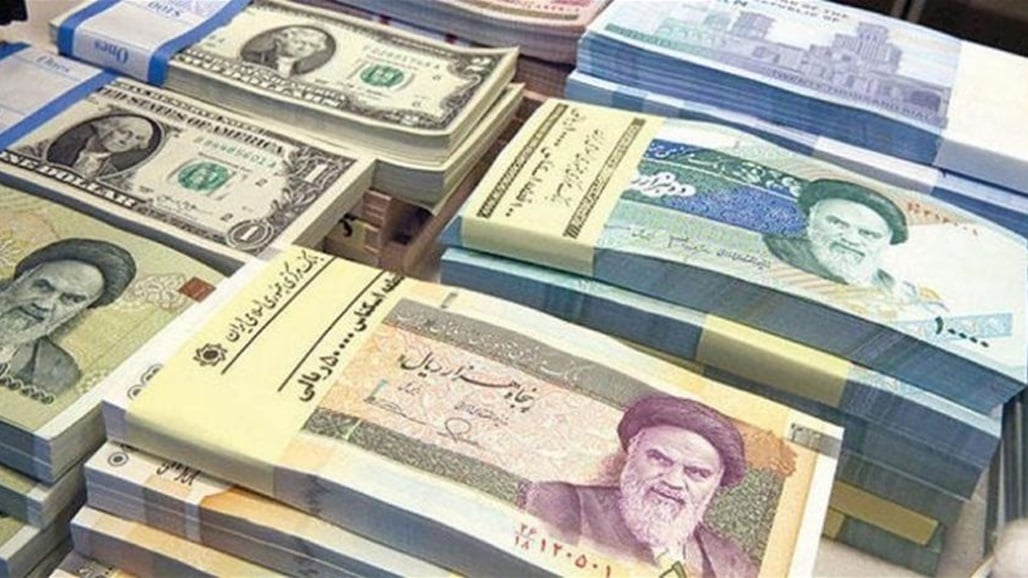 العملة الإيرانية نحو أدنى مستوى لها على الإطلاق
