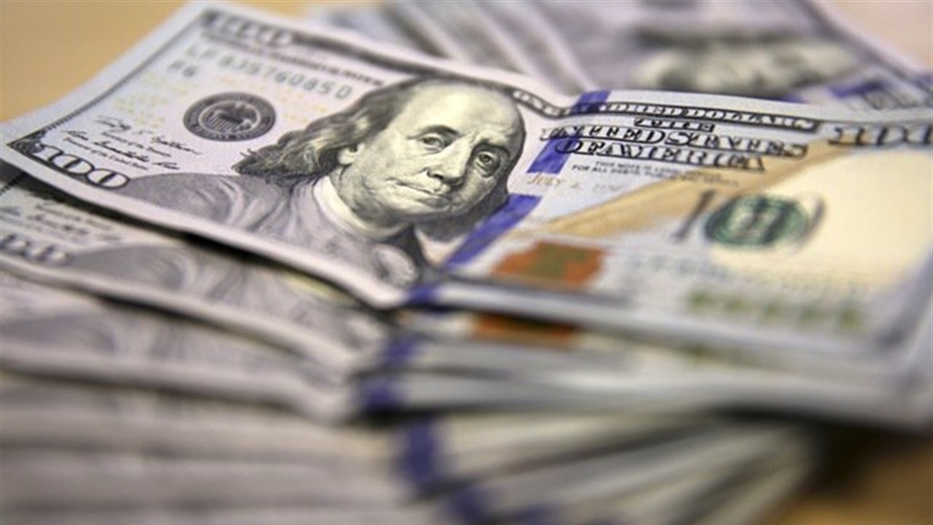 البنك المركزي يقرر بيع الدولار للحجاج بسعر الصرف الرسمي