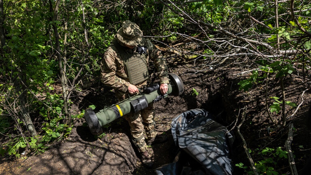 صحيفة أمريكية تكشف: القوات الأوكرانية تواجه مشاكل كبيرة
