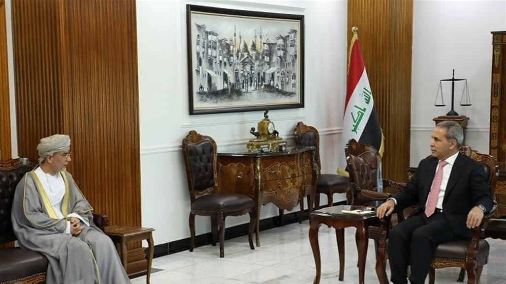 زيدان يبحث مع السفير العماني التعاون القضائي بين البلدين