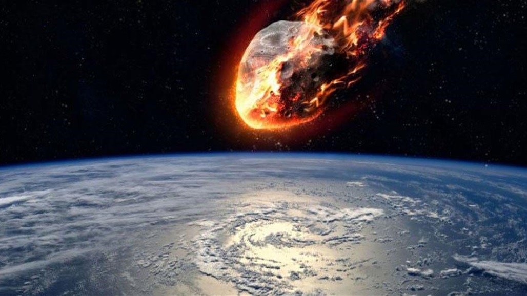 كويكب بحجم حافلة يقترب من الارض
