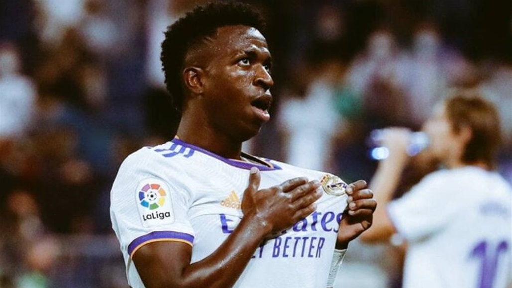 فينيسيوس يجدد عقده مع ريال مدريد