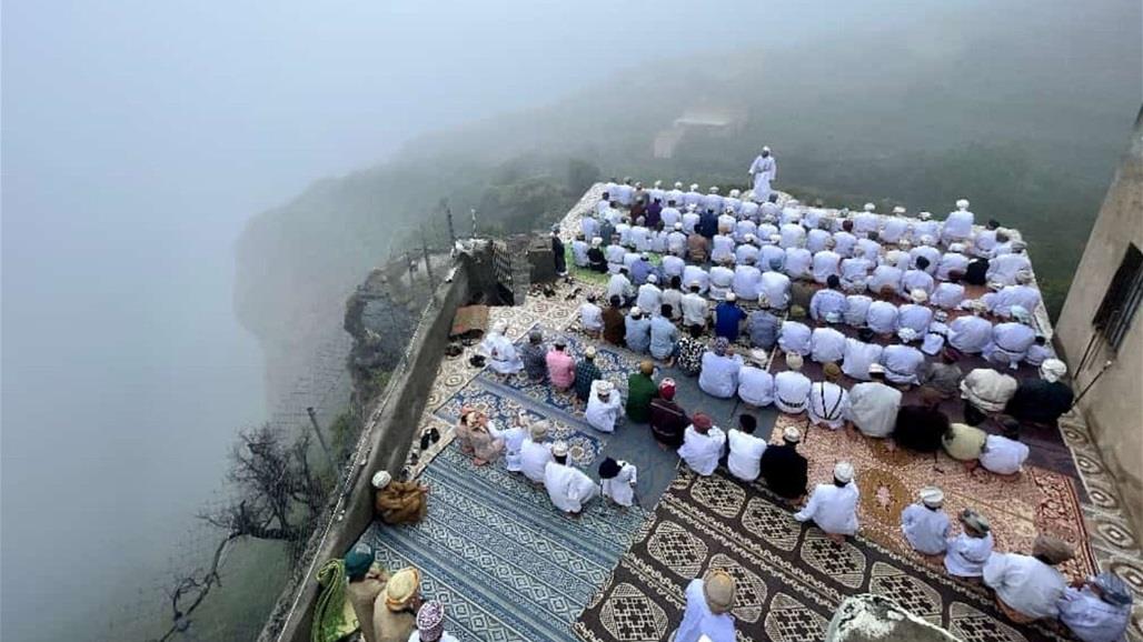 صورة "ساحرة" لصلاة عيد الأضحى تخطف الأنظار 