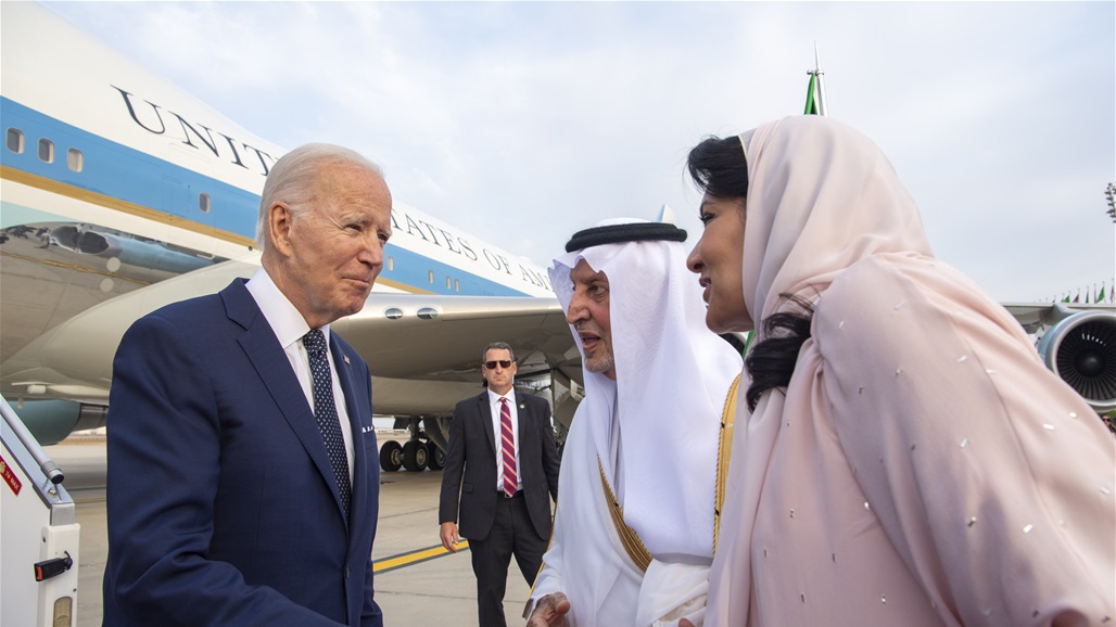 جولة الرئيس الأمريكي تثير التكهنات.. بماذا اختلف استقبال السعوديين لبايدن عن ترامب؟