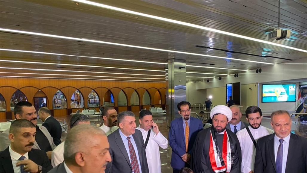 وصول القافلة الاخيرة من حجاج بيت الله الى مطار بغداد (صور)