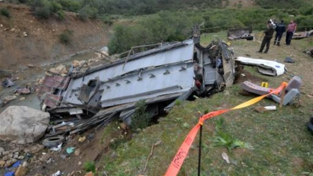 مصرع 24 شخصا إثر سقوط حافلة بوادي عميق في كينيا