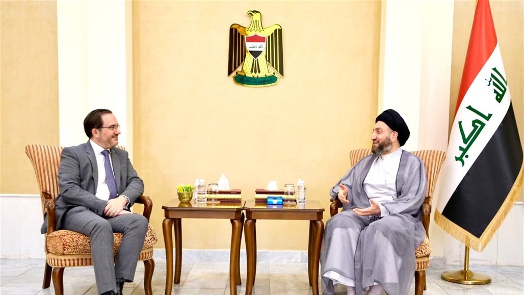 الحكيم يبحث تطورات المشهد السياسي مع السفير البريطاني في بغداد