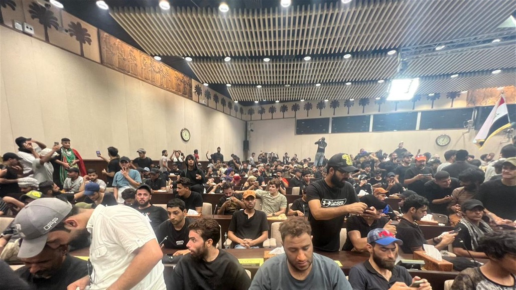 مكتب الصدر يعلن اعتصاماً مفتوحاً في مجلس النواب