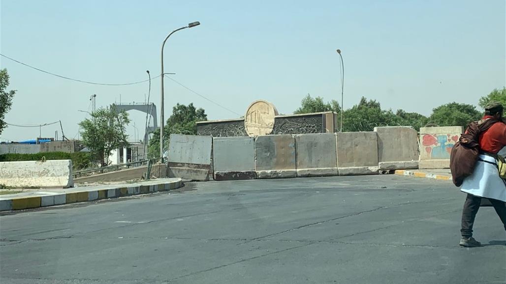 انتشار عسكري وإغلاق الجسر المعلق في بغداد (صور)