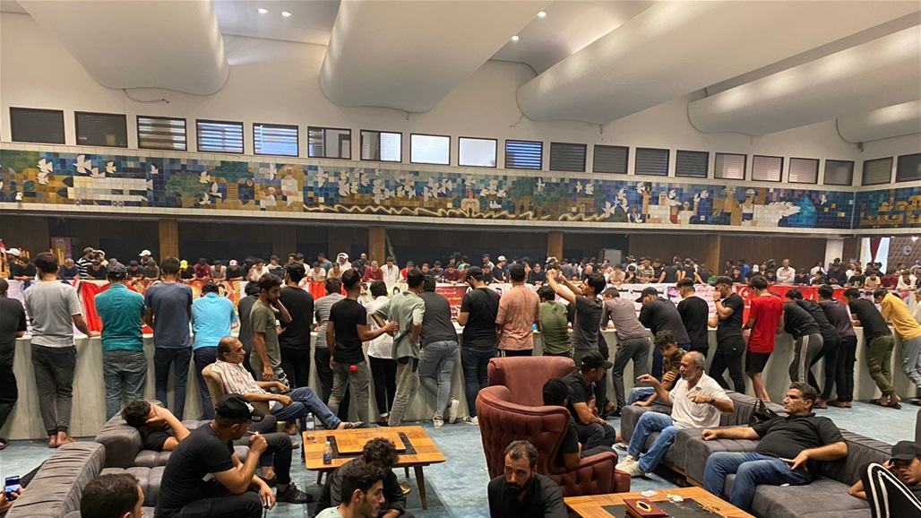 Al-Sadr's minister directs protesters to evacuate the parliament building - urgent