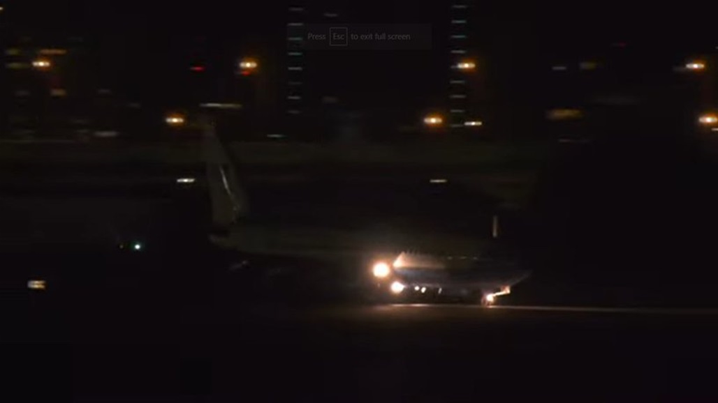 وسط احتدام التوتر.. طائرة بيلوسي تهبط في مطار تايوان