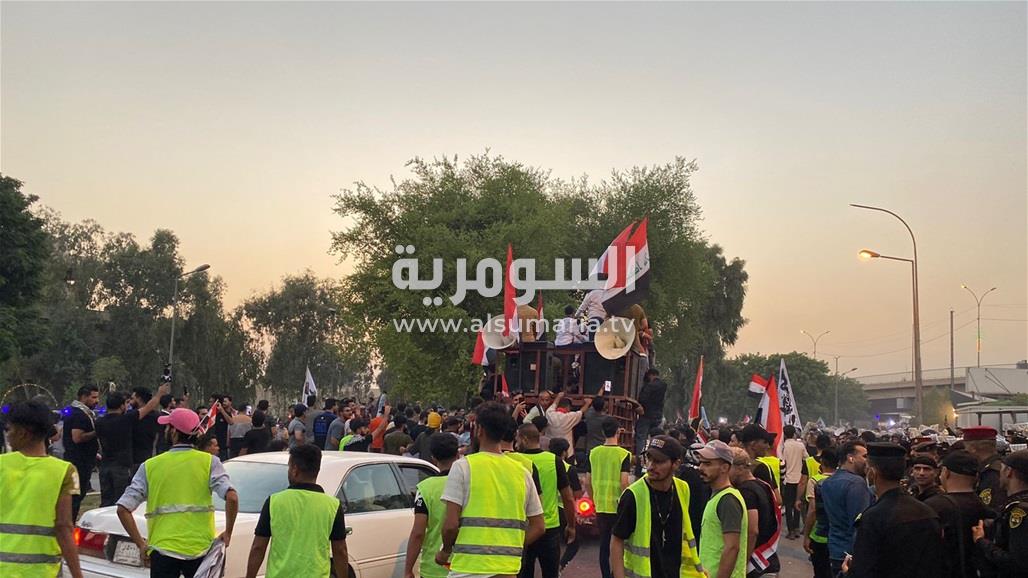 التشرينيون ينهون تظاهرتهم في بغداد (صور)