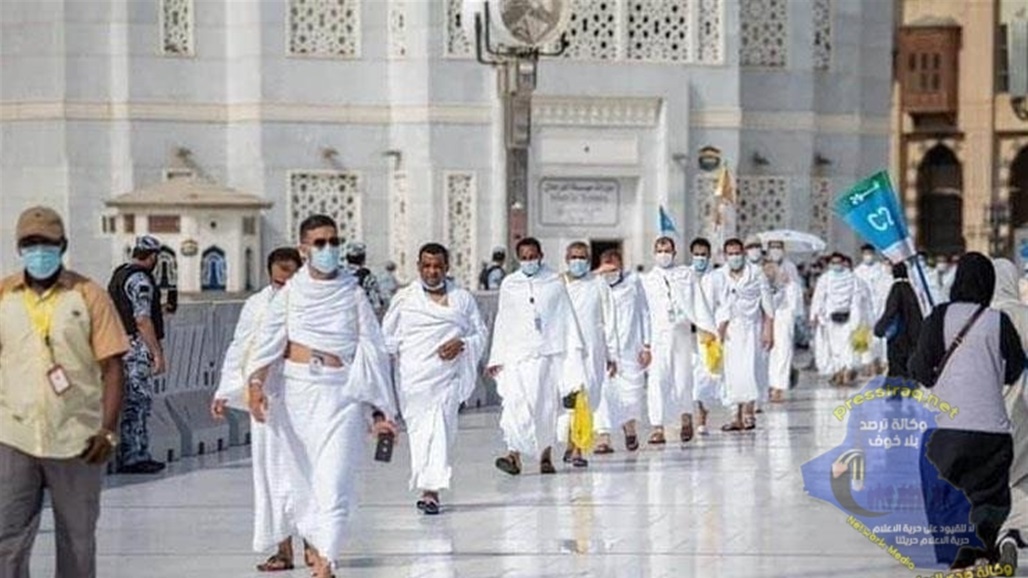 المعتمرون يغادرون براً للديار المقدسة بعد انقطاع ثلاثة عقود