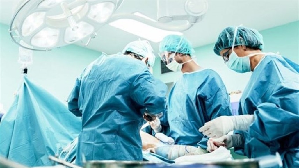 قبل موعدها بـ 3 أشهر.. طبيب يجري عملية ولادة قيصرية