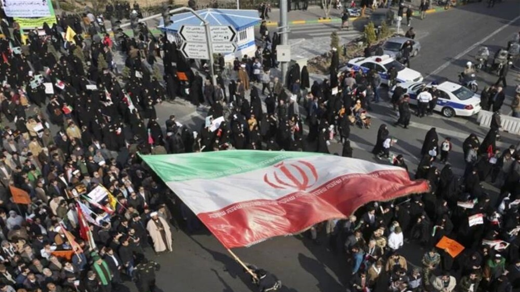 اعتقال أكثر من 700 شخص في إيران ورئيسي يطالب بالحزم ضد الاحتجاجات