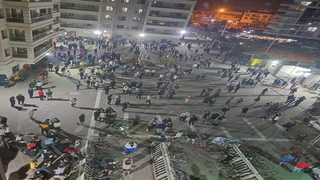 زلزال يضرب تركيا ويتسبب بانهيار "مئذنة" (صور)