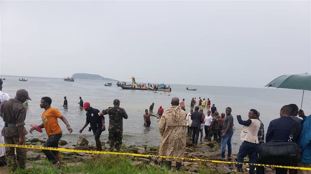 تحطم طائرة في بحيرة فيكتوريا بتنزانيا (فيديو)