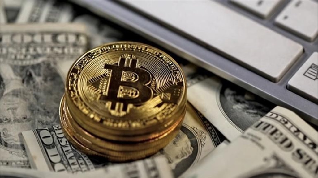 خلال 24 ساعة.. "بيتكوين" تخسر أكثر من 10% من قيمتها 