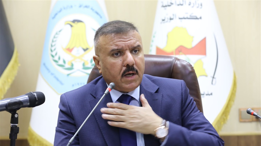 وزير الداخلية لشيوخ العشائر: من يتعرض للضباط والمنتسبين أثناء الواجب فأنا خصمه