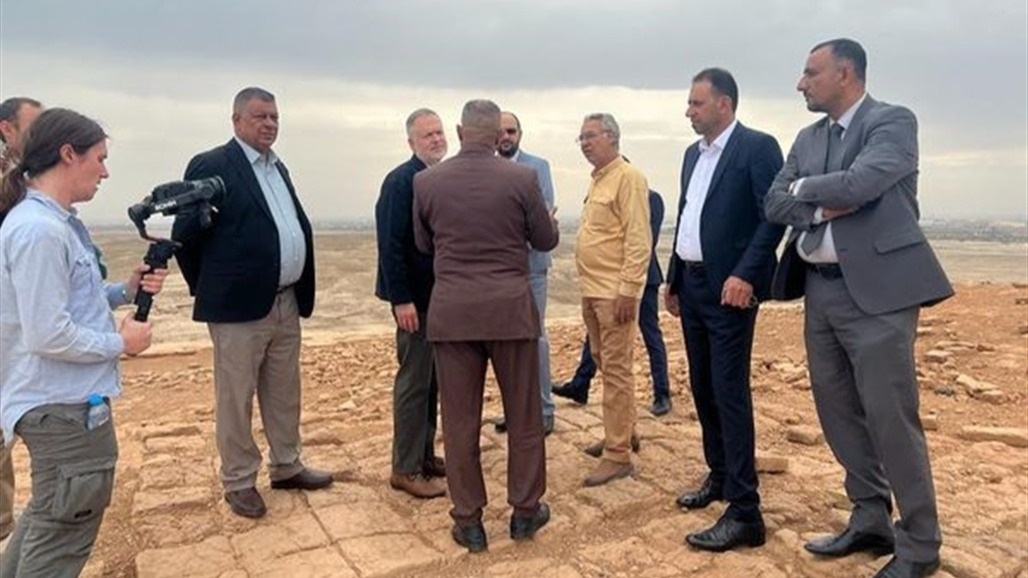 لإعلان مشروع &quot;كرسو كاتي&quot;.. مدير المتحف البريطاني يزور مدينة أور الاثرية