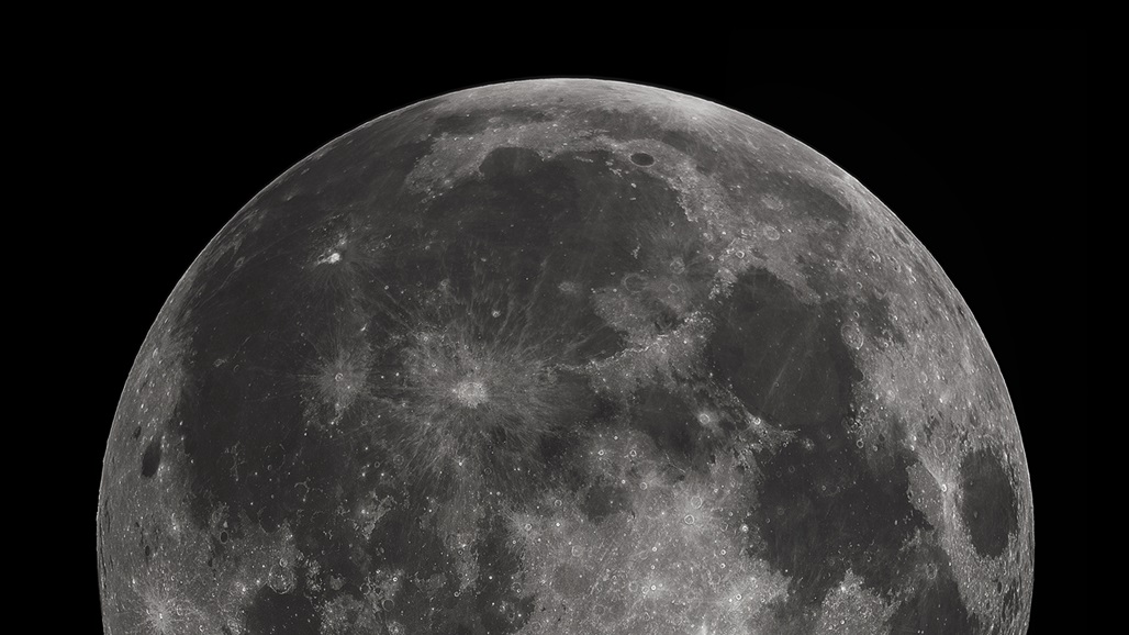 ناسا تحدد موعد العيش على سطح القمر 