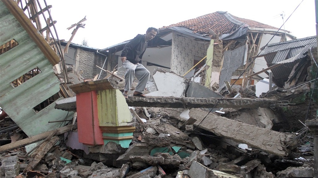بينهم أطفال.. ارتفاع حصيلة ضحايا زلزال إندونيسيا