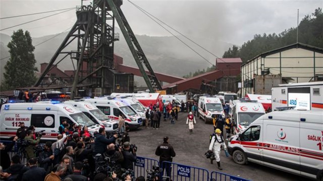 انفجار واندلاع حريق داخل ميناء في تركيا (فيديو)