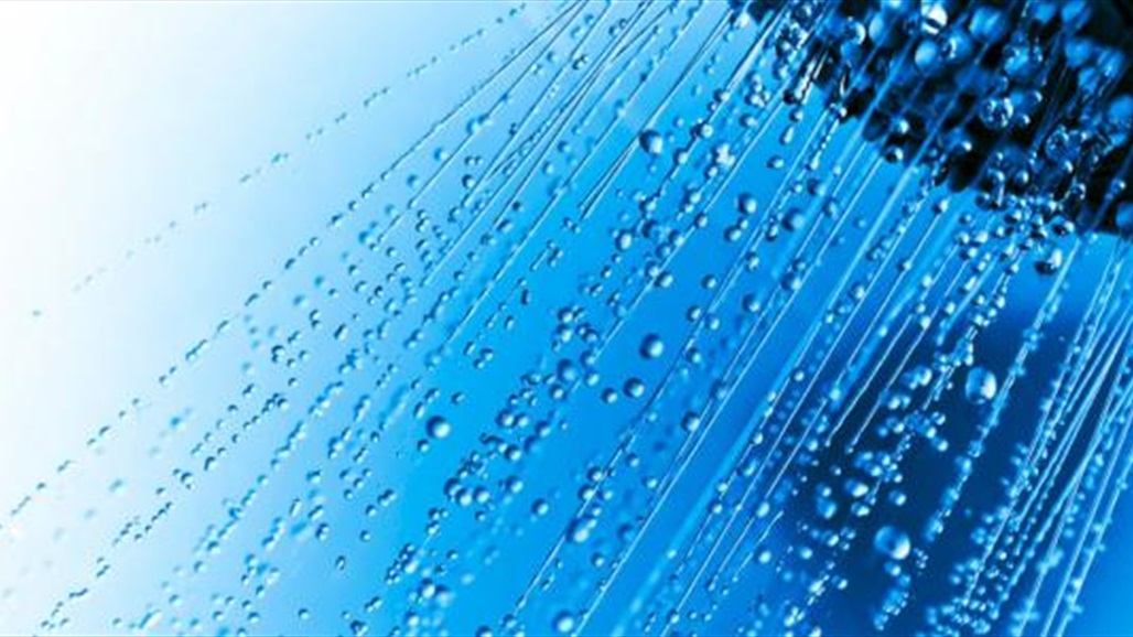 بشرة وشعر ناعمين.. تعرف على مزايا للاستحمام بالماء البارد ​