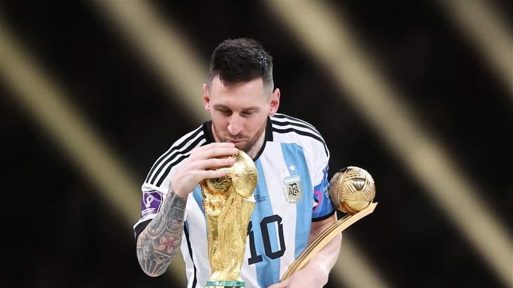 ميسي ينال جائزة أفضل لاعب في كأس العالم
