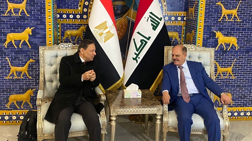 بدعوة من نقابة الصحفيين.. وفد إعلامي مصري يصل العراق (صور)