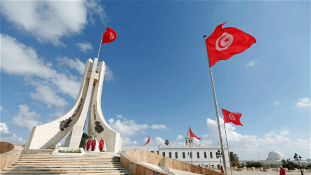 تمديد حالة الطوارئ في تونس