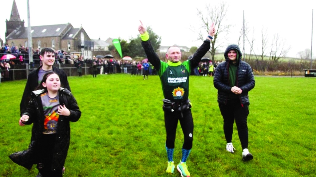 بريطاني يركض في 365 ماراثوناً لمساعدة مرضى السرطان (صور)