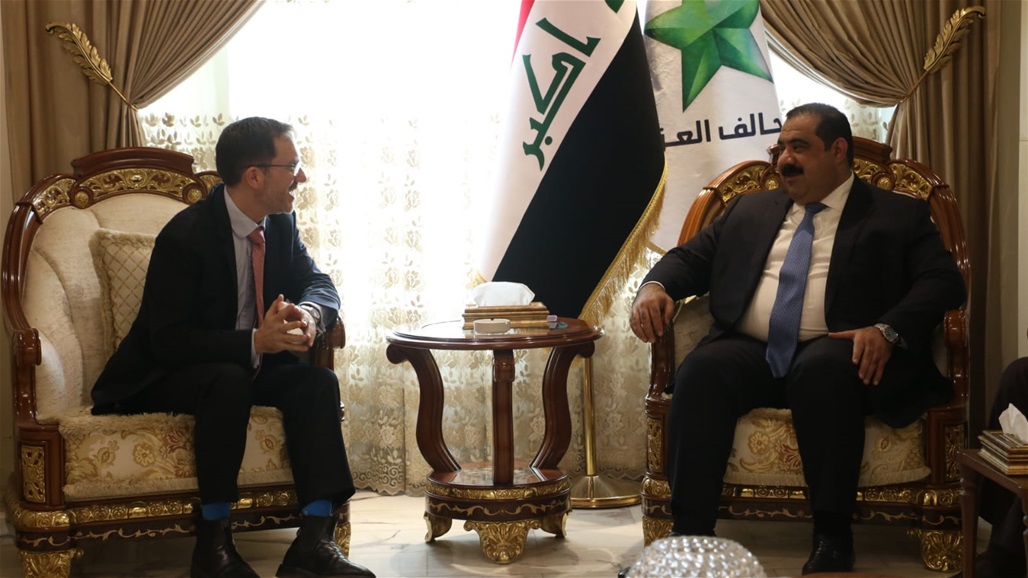 تحالف العزم والسفير البريطاني يبحثان تطورات المشهد السياسي 