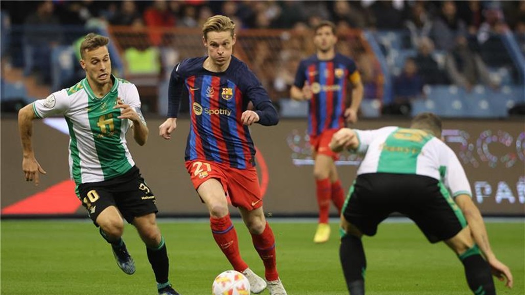 برشلونة يعبر بيتيس ويضرب موعداً مع الريال في نهائي السوبر