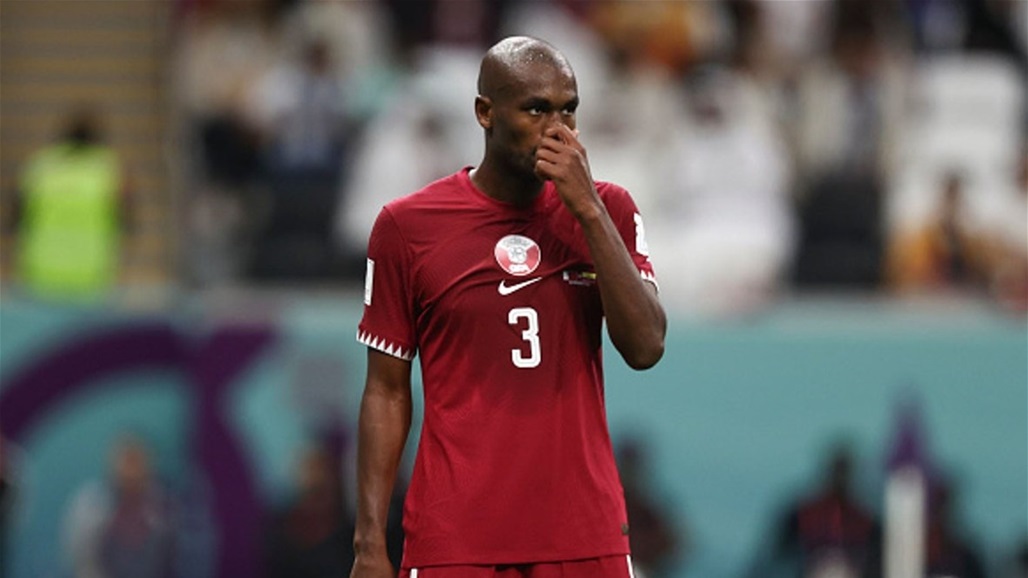 بالإيقاف والغرامة المالية.. قطر تعاقب ثلاثة لاعبين من منتخبها الوطني