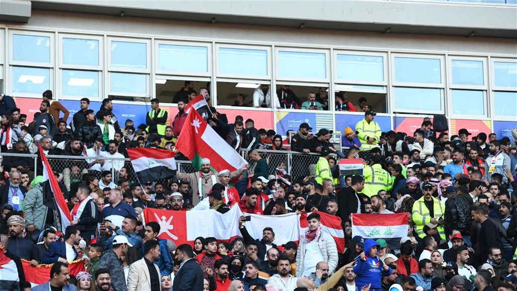 دخول الوجبة الاخيرة من المشجعين العُمانيين إلى &quot;جذع النخلة&quot;