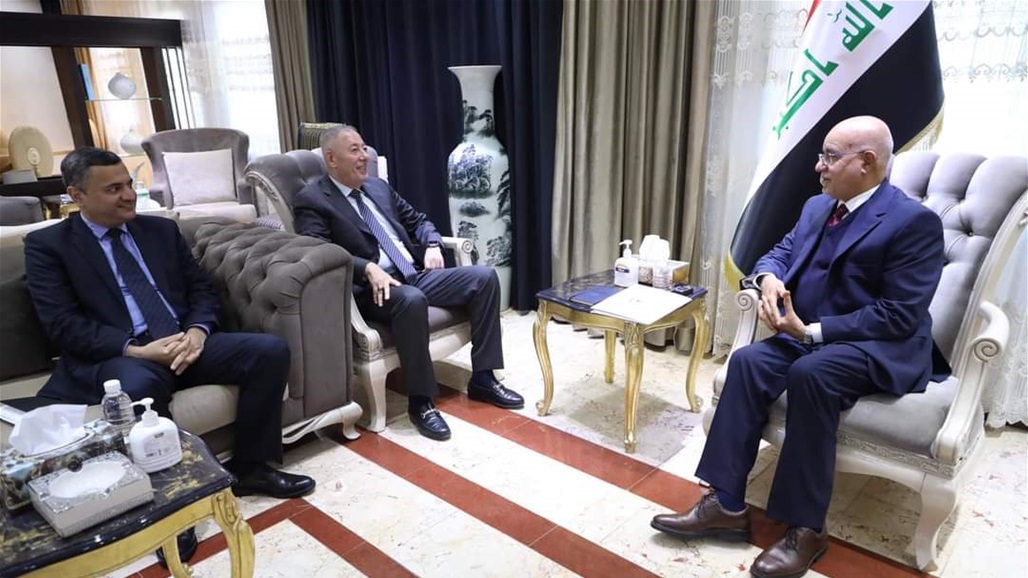 وزير الصحة والسفير الأردني يبحثان آفاق التعاون الصحي المشترك