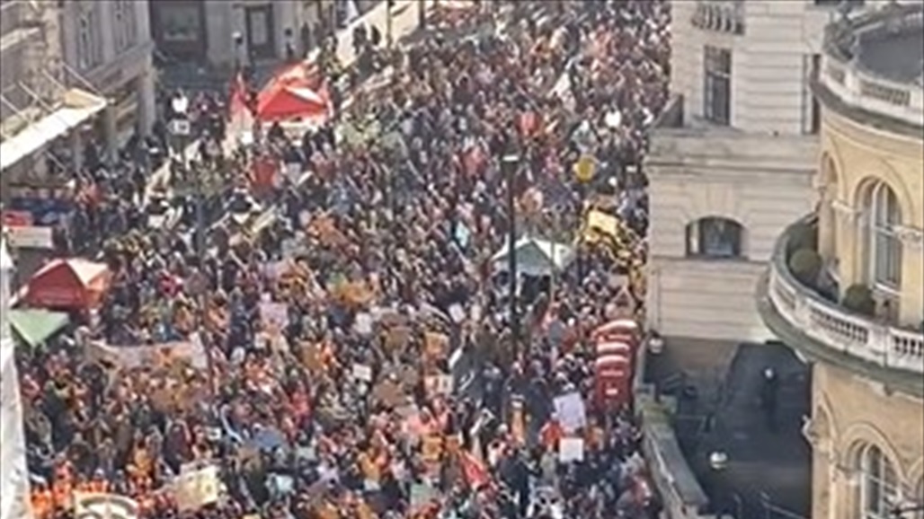 بريطانيا تشهد أكبر إضراب عمالي منذ عشر سنوات 