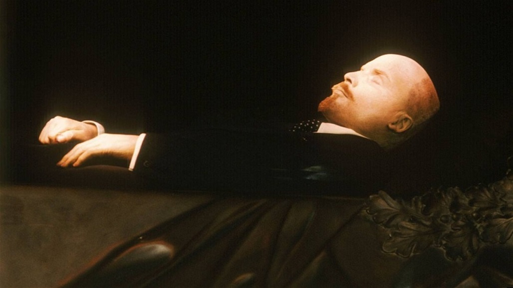 مخمور يحاول سرقة جثة لينين في موسكو