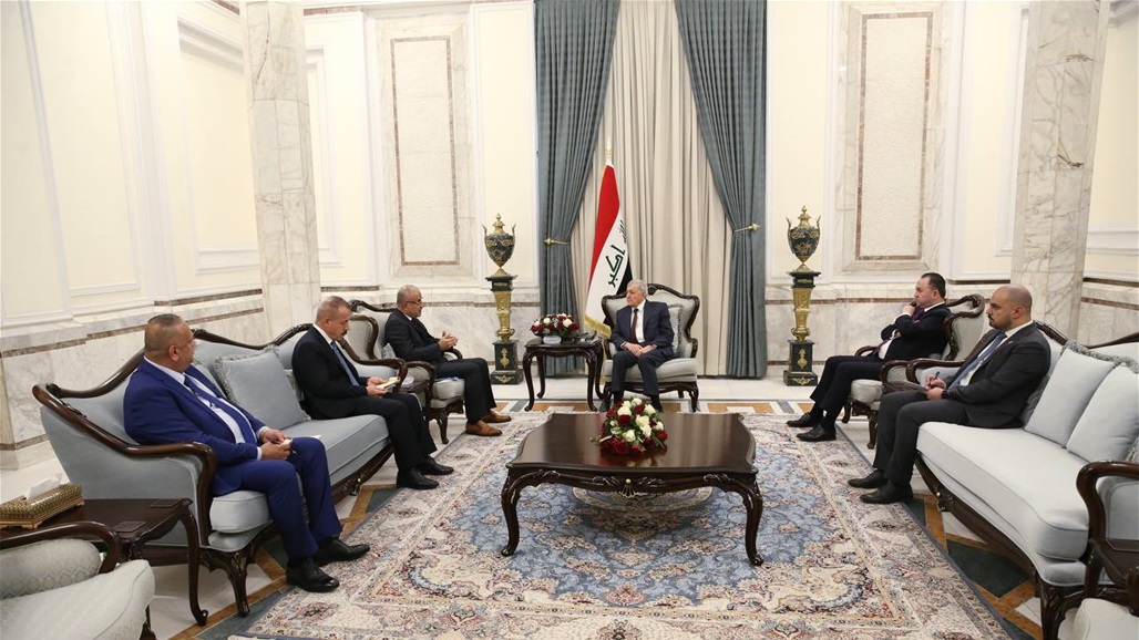 رئيس الجمهورية: ضرورة الالتزام بتسهيل الإجراءات المقدمة للمسافرين 