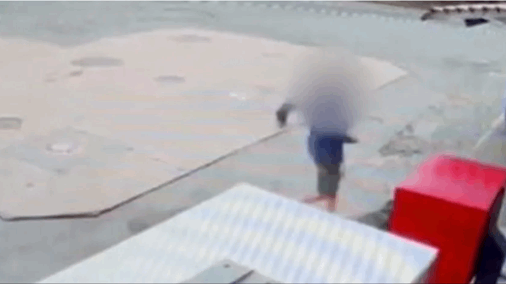 أمريكي يثير ضجة باحتجازه امرأة لمدة عام