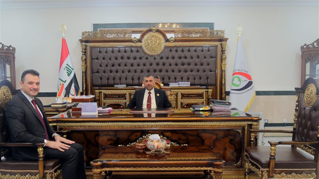 رئيسا النزاهة والكمارك يؤكدان على مكافحة الفساد وتعظيم الإيرادات