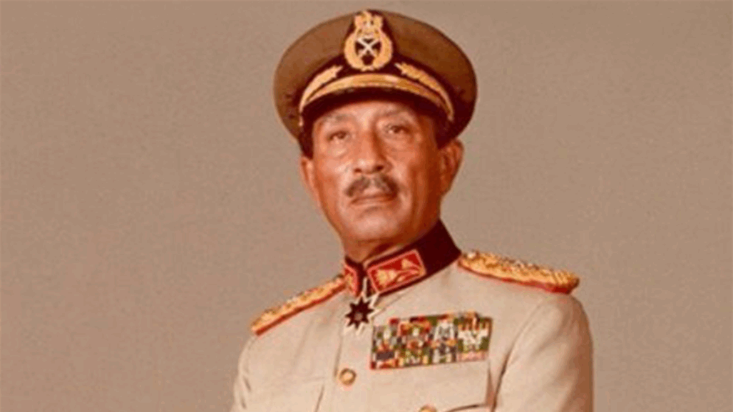 أول رد مصري على بيع جواز سفر أنور السادات بمزاد في أميركا (صور)