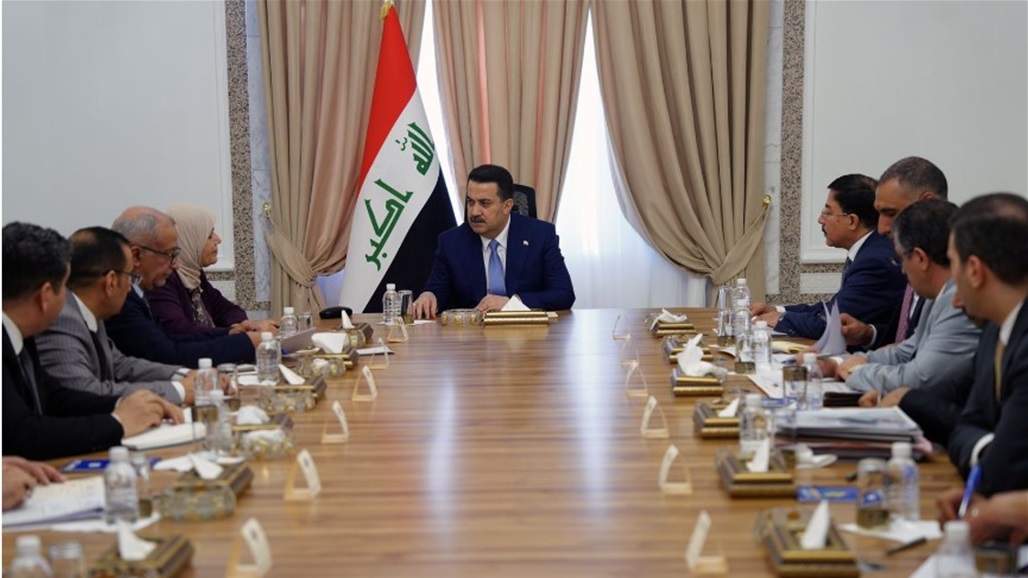 اجتماع في بغداد يناقش توطين الرواتب وحساب الخزينة الموحد