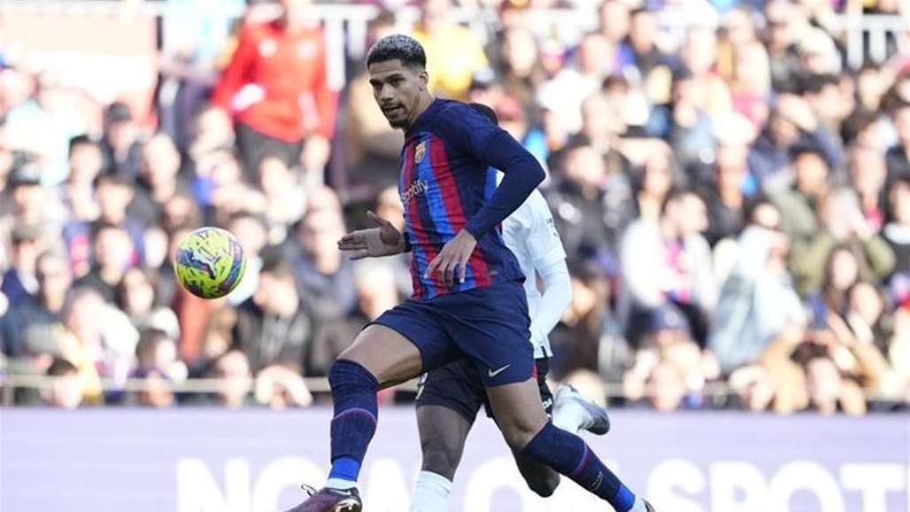 برشلونة يتمسك بصدارة الليجا بعد الفوز على فالنسيا