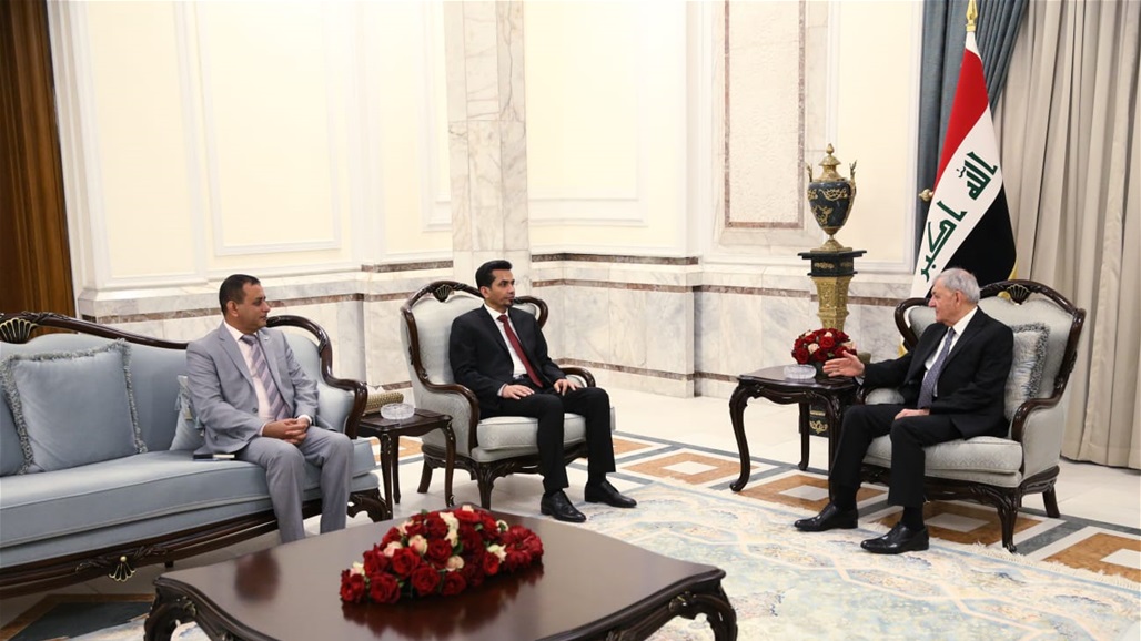 رئيس الجمهورية يؤكد ضرورة العمل الفوري لرفع الحظر الأوروبي على الخطوط الجوية