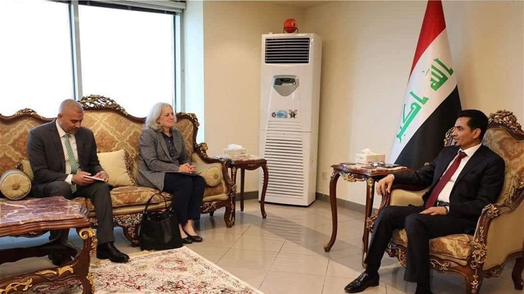 العراق وأمريكا يبحثان آلية التعاون بمجال النقل